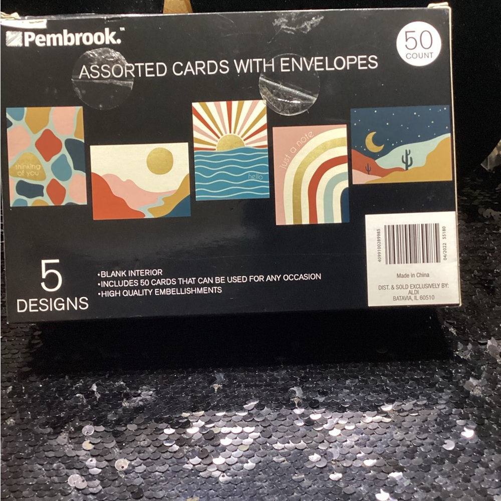 Colorful Assorted Cards with Envelopes - Picture 5 of 9